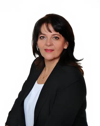 Marijana Milutinović — Direktorka i licencirani posrednik